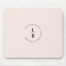 Recherche de rose clair tapis souris Monogramme