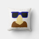 Recherche de moustaches coussins Drôle