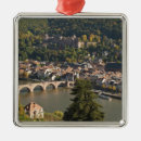 Suche nach brücke ornamente Deutsch