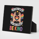 Recherche de lesbienne plaques Lgbt