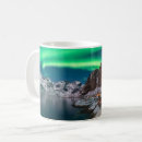 Recherche de paysage montagne tasses Neige