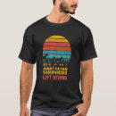 Recherche de chien derrière tshirts Berger