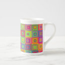 Recherche de formes colorées tasses Carrés