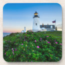 Recherche de lighthouse dessous de verres Rocky coastline