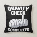 Suche nach von den armen kissen Gebrochen