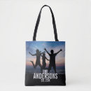 Suche nach abschluss tragetaschen Foto