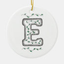 Recherche de initial e ornements De