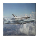 Suche nach raketen fliesen Astronaut