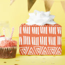 Suche nach geometrische dreiecke geschenkpapier Geometrie