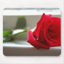 Recherche de rose rouge simple tapis souris Amour