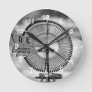 Recherche de vieux horloges Cru