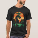 Recherche de monstre loch ness tshirts Coucher de soleil