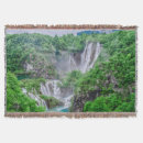 Suche nach kaskaden decken Wasserfall