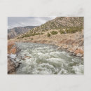 Suche nach über dem fluss postkarten Berge