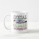 Recherche de internet tasses Médias sociaux