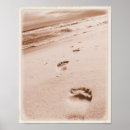 Recherche de empreinte de pas dans le sable Vagues