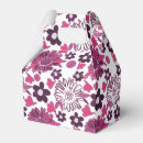 Suche nach muster auf papier geschenk box Trendy