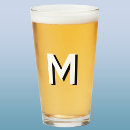 Suche nach schwarz weiße bierkrüge Typografie