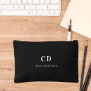 Recherche de pochette accessoires Unique