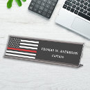 Suche nach amerikanische flagge namensplaketten Feuerwehrmann
