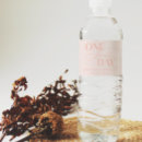 Recherche de bouteilles eau étiquettes Script