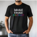 Suche nach inhalieren sie tshirts Typografie
