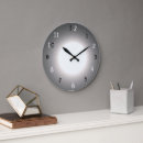 Recherche de gris argenté horloges Toute personne