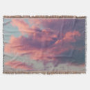 Suche nach rosa wolken decken Himmel