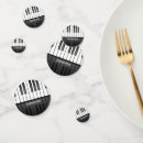 Recherche de piano décorations fêtes Musicien