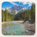 Recherche de roches rocheuses dessous de verres Montagnes