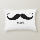 Recherche de moustaches coussins Pour lui