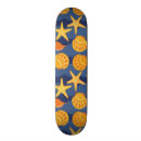 Recherche de coquillage skateboards Plage