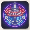 Recherche de tatouage en dessous de verres Marin