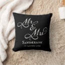 Suche nach mr mrs kissen Für sie