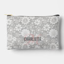 Recherche de fleurs blanches cosmétiques pochettes Monogramme