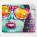 Recherche de graffiti tapis souris Fille
