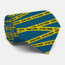 Recherche de scène cravates Police