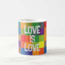 Suche nach liebe in den regenbogenfarben tassen Liebe ist liebe