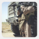 Suche nach verbergen aufkleber Tag