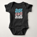 Suche nach und que babykleidung Liebe