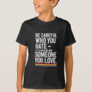 Recherche de détestez le tshirts Lgbtq