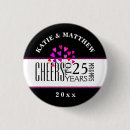 Suche nach anniversary buttons Für sie/ihn