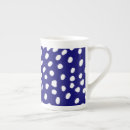 Recherche de points blancs tasses Moderne
