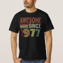 Recherche de fait en 1977 tshirts Génial depuis 1977