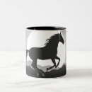 Recherche de cheval noir tasses Sauvage