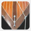 Recherche de bateau en bois autocollants Gros plan