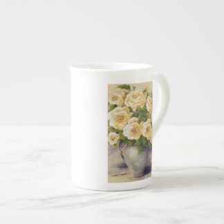 0548 Gelbe Rosen in Pitcher Prozellantasse