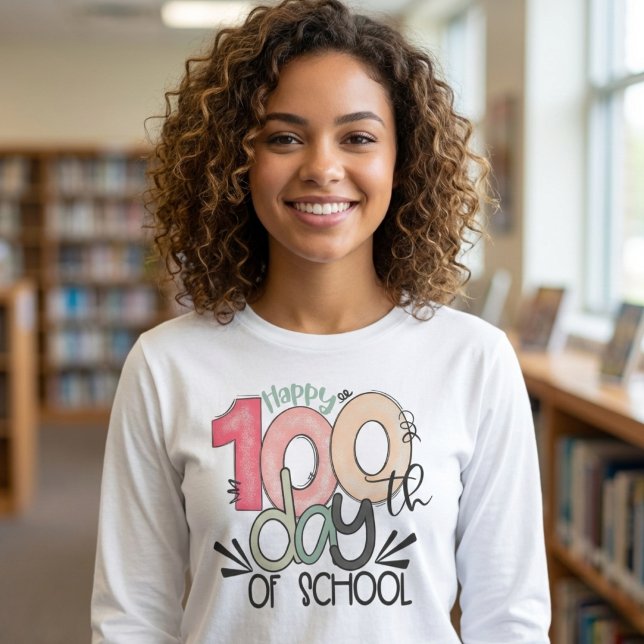 100 Days of School Celebration Basic T-Shirt (Von Creator hochgeladen)
