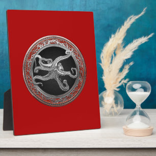 [100] Sacred Silver Octopus in Defensive Posture Fotoplatte
