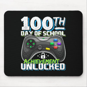100 Tage Schulleistung - ungesichertes Videospiel Mousepad
